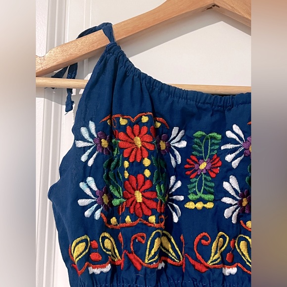 Hand Sewn Mexican Blouse from Guanajuato Mexico - Picture 2 of 3